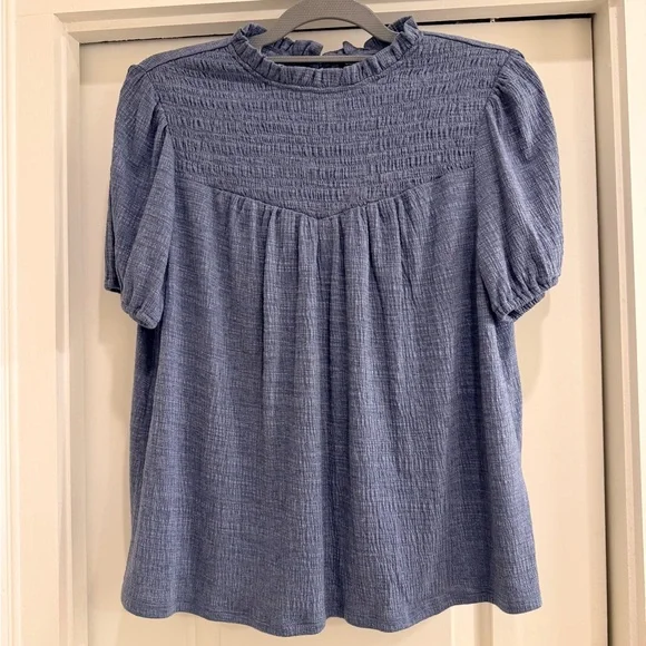Cable & Gauge Textured Blue Blouse - Picture 1 of 4